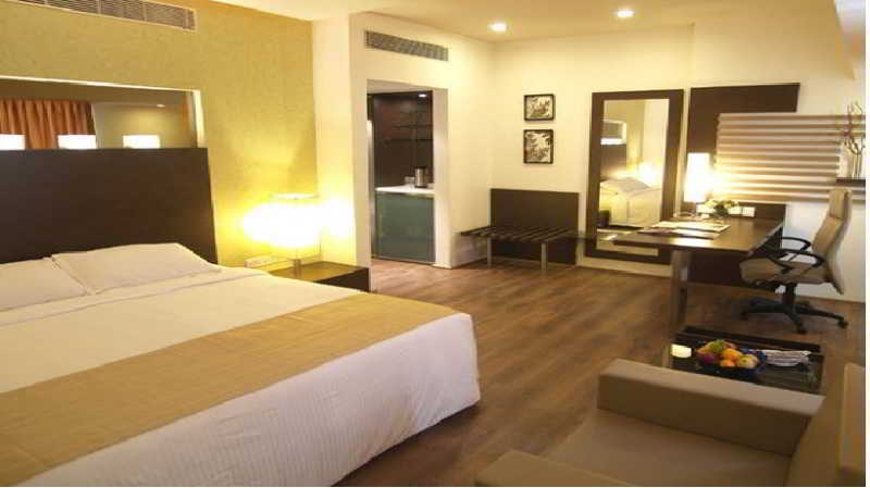 Ramada By Wyndham Chennai Egmore Экстерьер фото