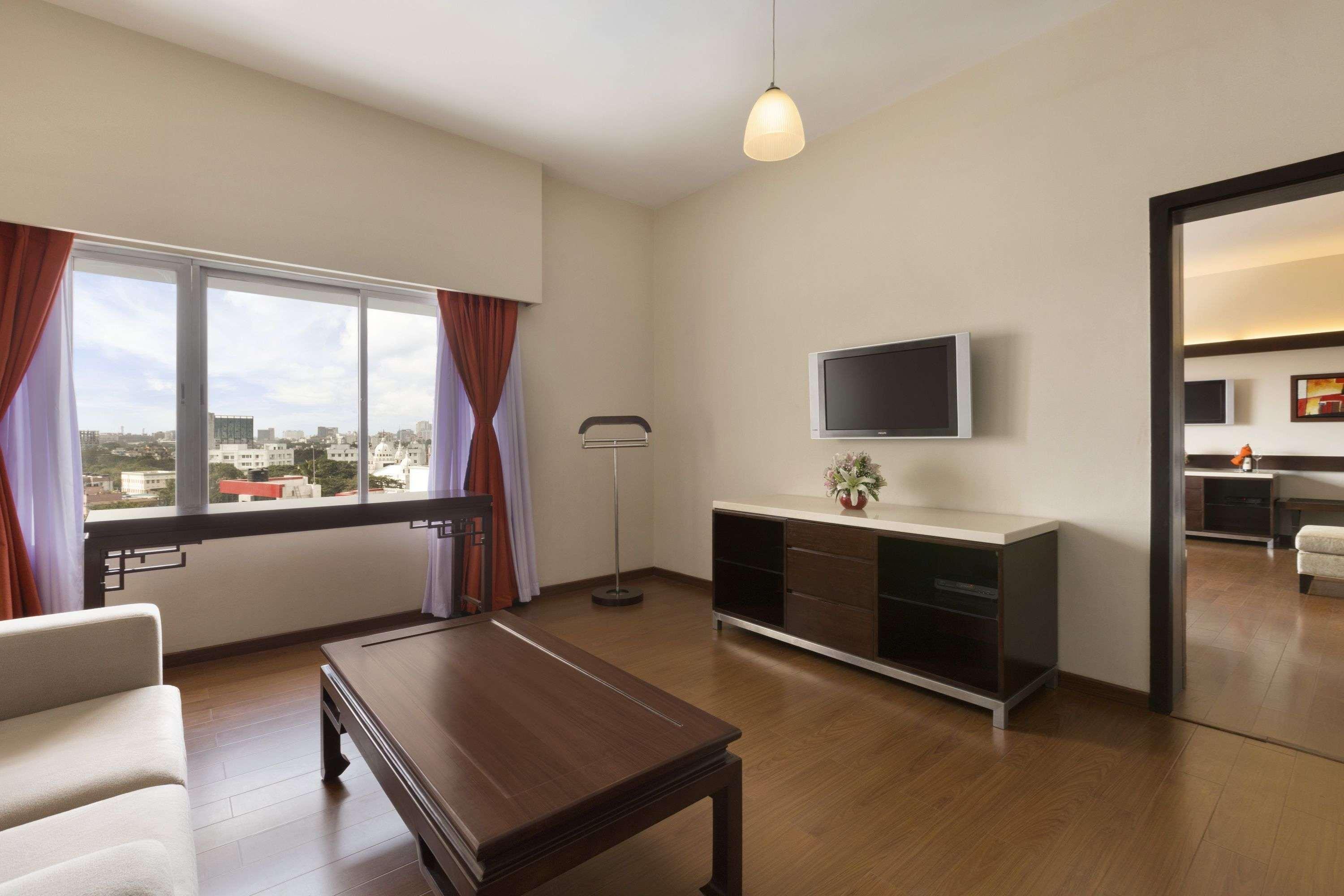 Ramada By Wyndham Chennai Egmore Экстерьер фото