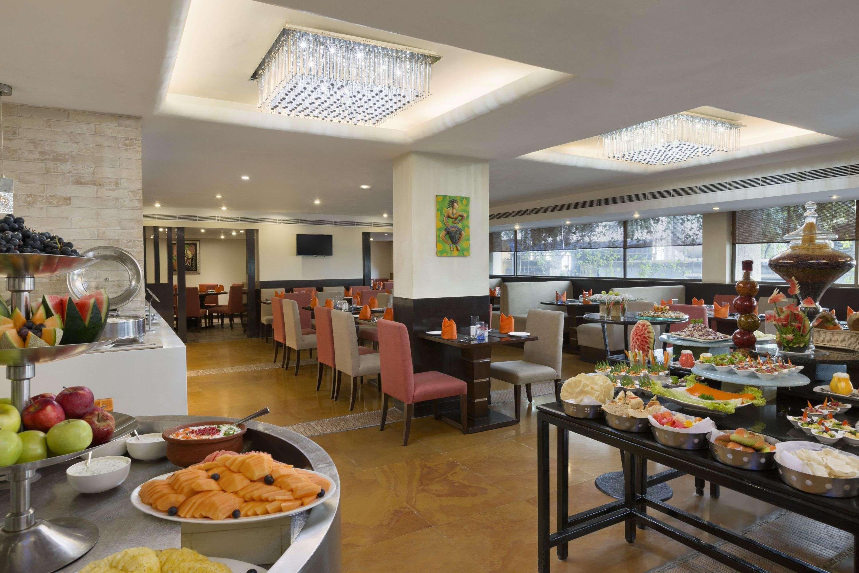 Ramada By Wyndham Chennai Egmore Экстерьер фото