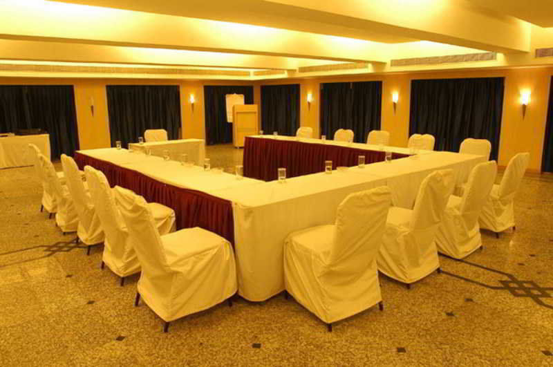 Ramada By Wyndham Chennai Egmore Экстерьер фото