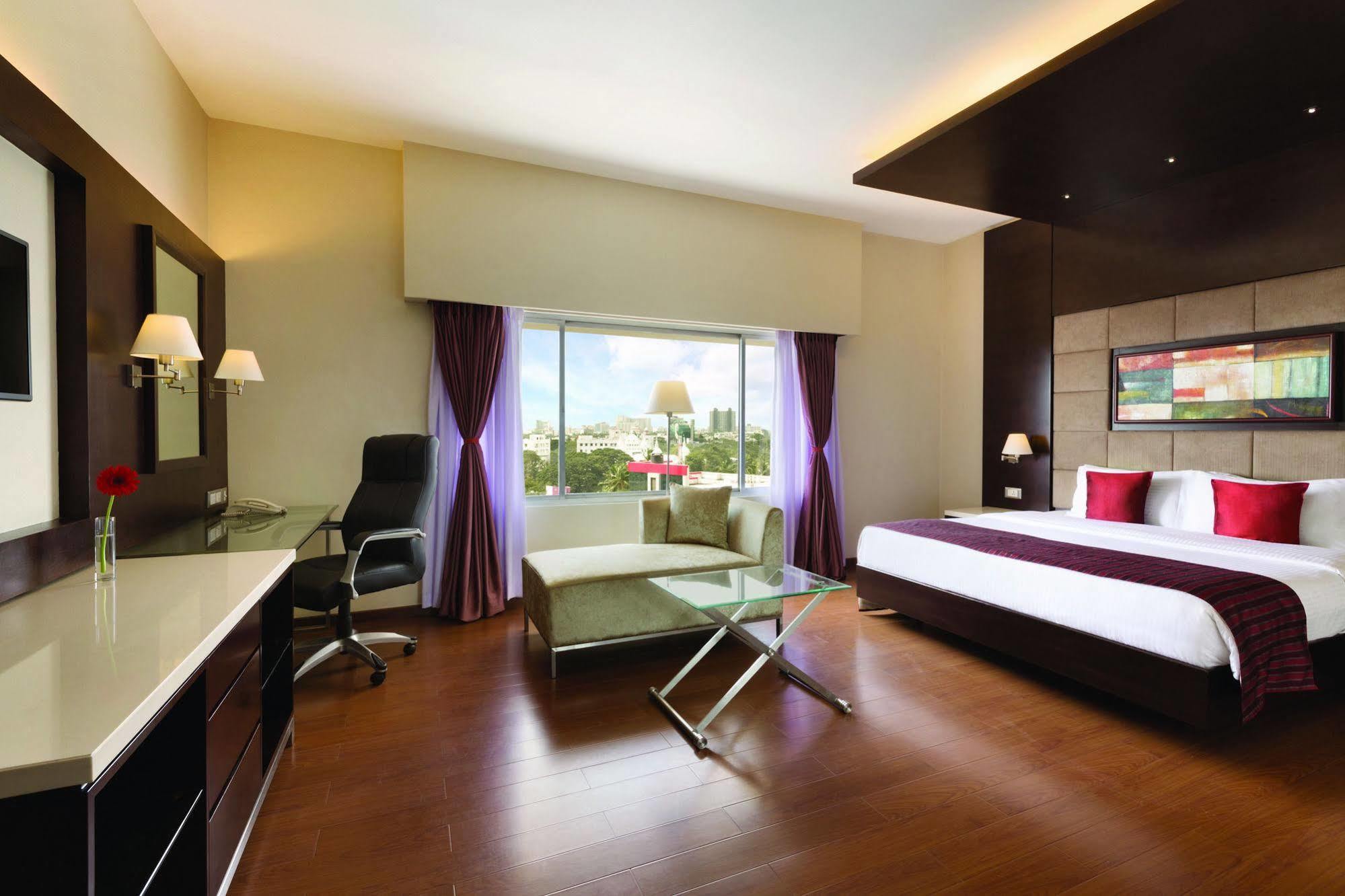 Ramada Chennai Egmore Экстерьер фото