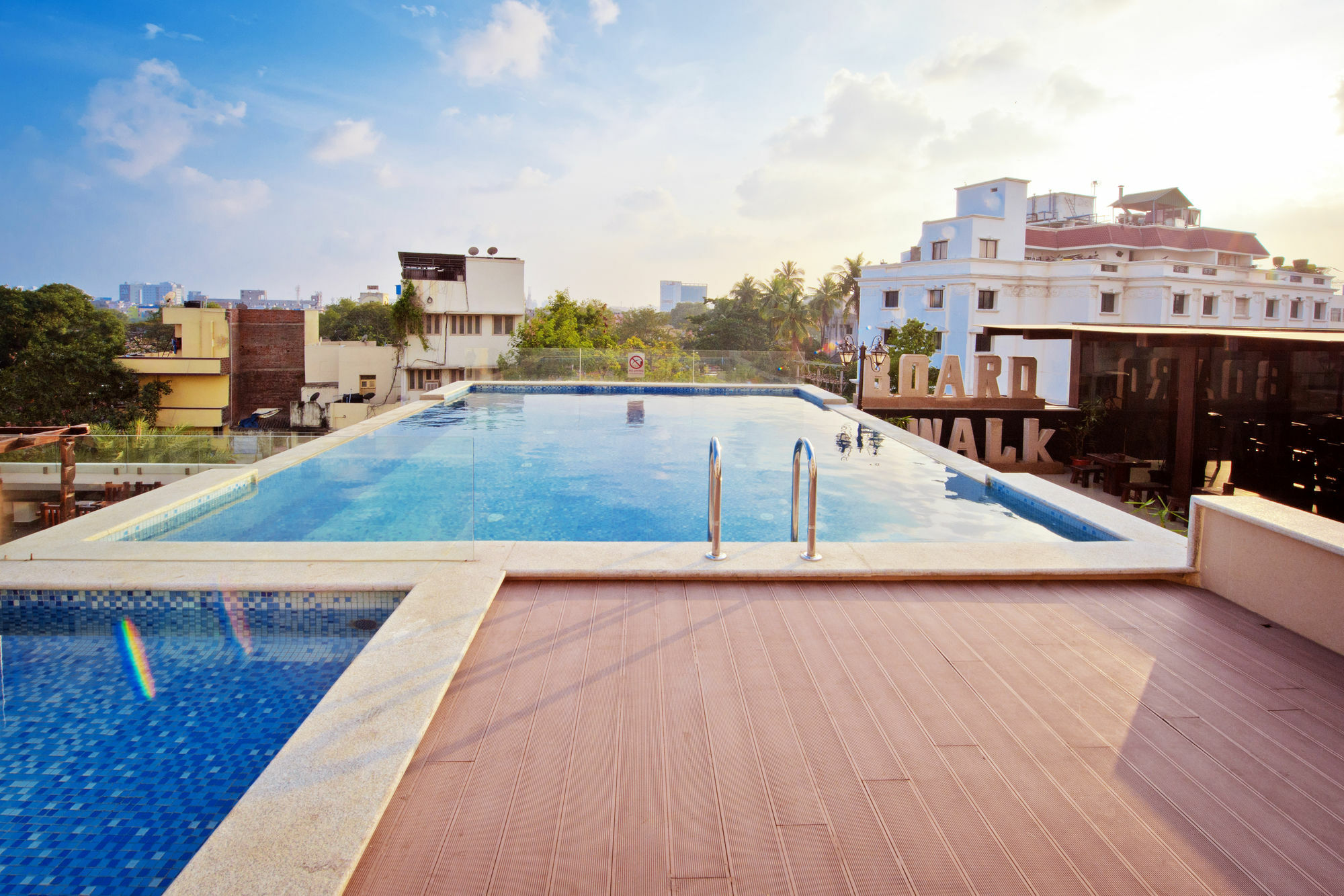 Ramada By Wyndham Chennai Egmore Экстерьер фото